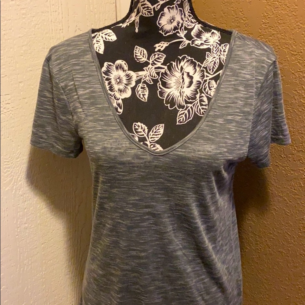 NWOT Derek Heart cutout tee